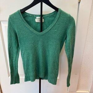 Old Navy Women's V-Neck Sweater in Green